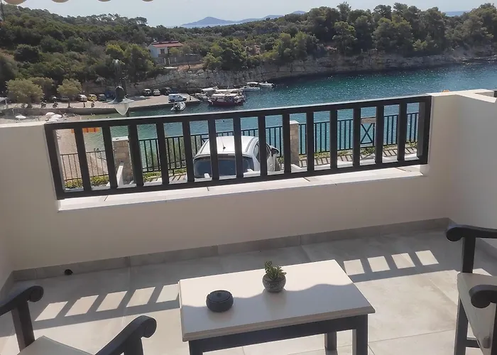 Pansion Nikos